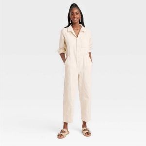 Universal Thread Women’s Cream Off White Boiler Jumpsuit size 6 NWT Target